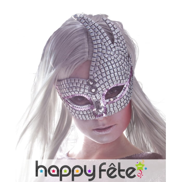 Loup vénitien recouvert de brillants argentés