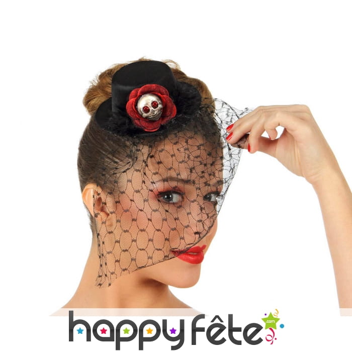 Mini chapeau noir avec voile, fleur squelette