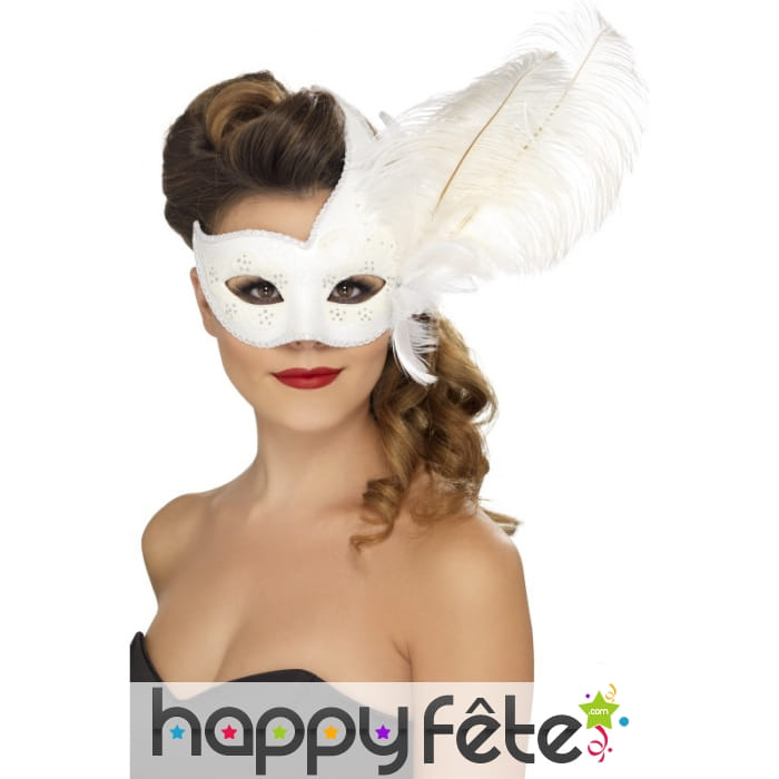 Masque de colombine orné de blanc