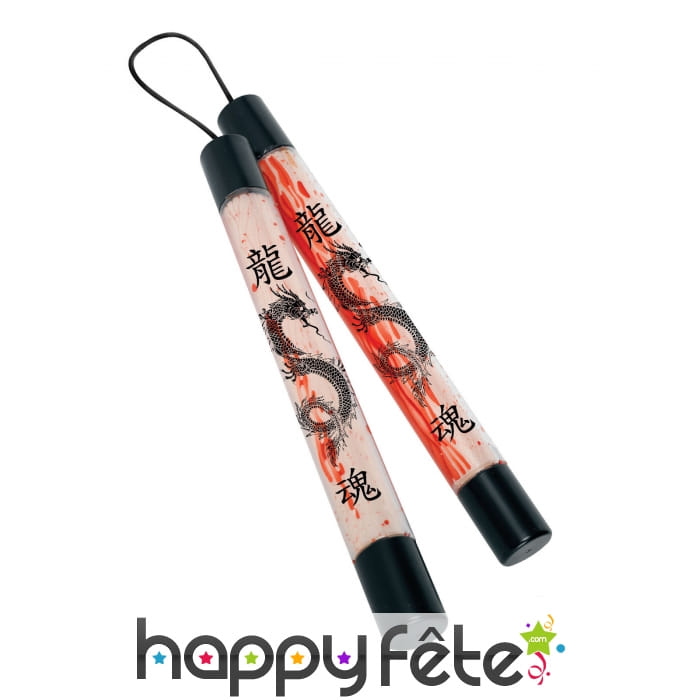 Nunchaku ensanglanté en plastique