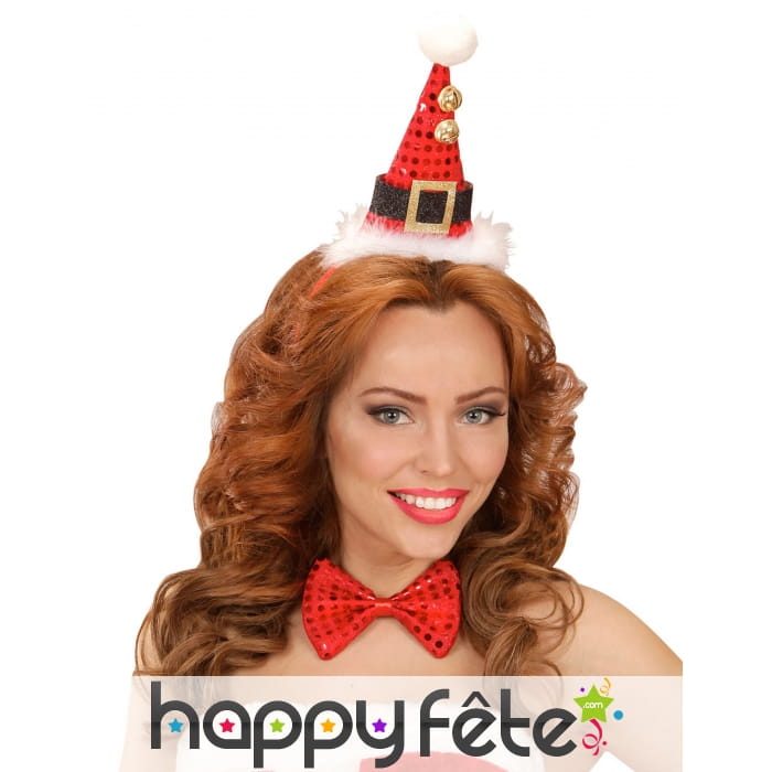 Noeud papillon et chapeau pointu de Noël