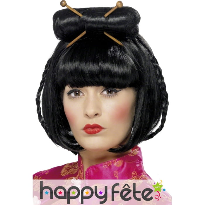 Perruque asiatique avec chignon