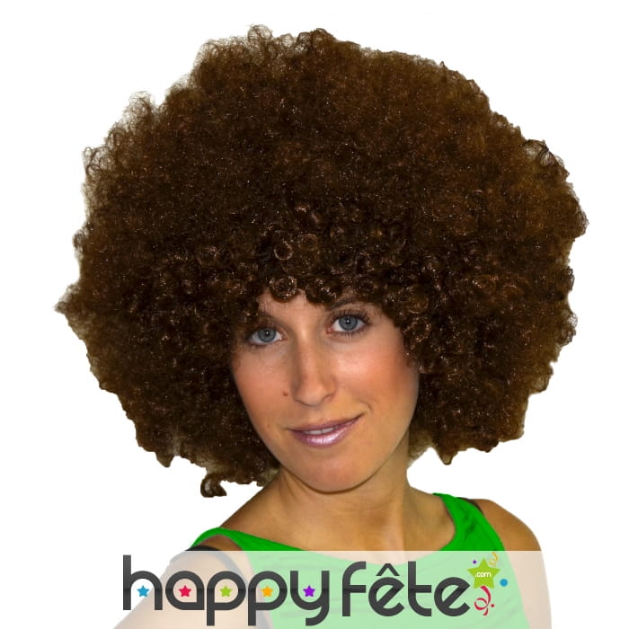 Perruque afro de couleur chatain