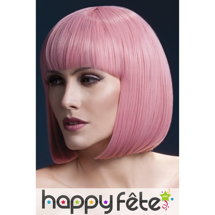 Perruque bob rose pastel élégante avec frange