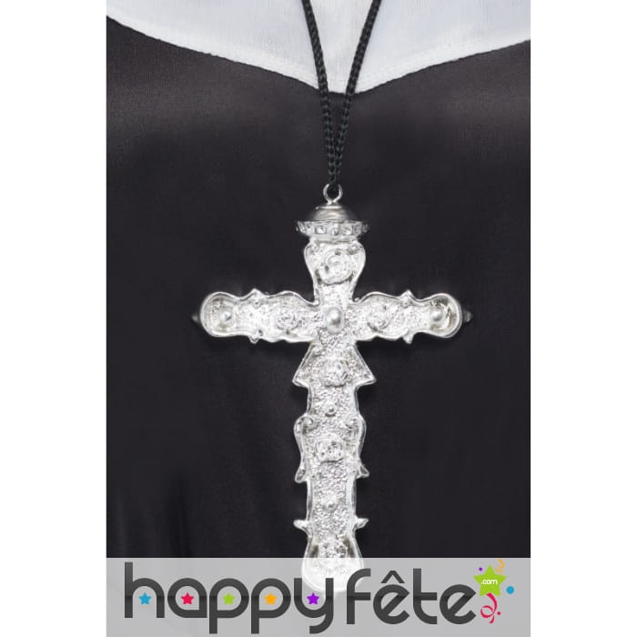 Pendentif croix avec cordon noir
