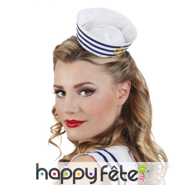 Petit chapeau de marin pour femme