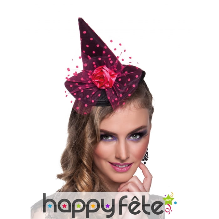 Petit chapeau pointu noir voile rose