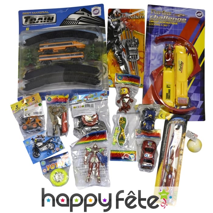 Paquet de 15 jouets garcons assortis
