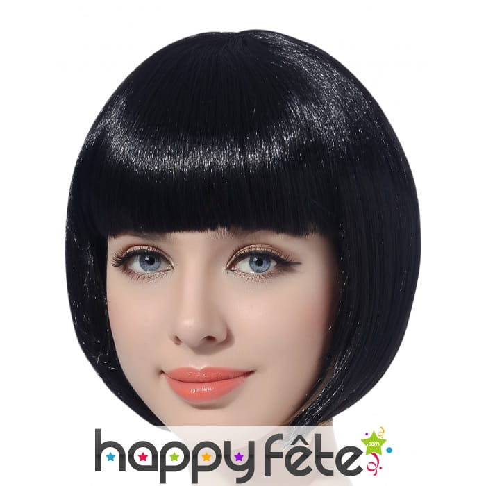 Perruque noire lisse carré court à frange droite