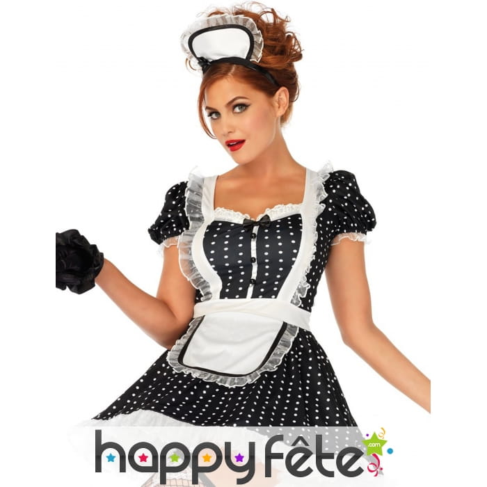 Petite robe et coiffe de soubrette