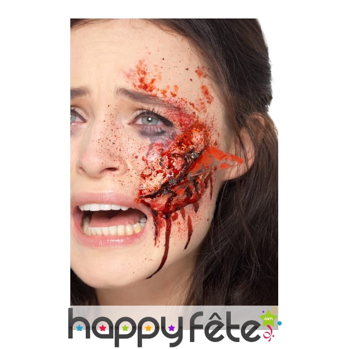 Postiche verre brisé enfoncé dans la peau