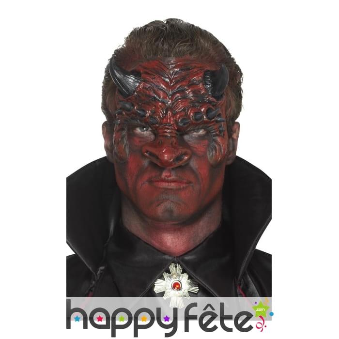 Prothèse visage de diable en latex