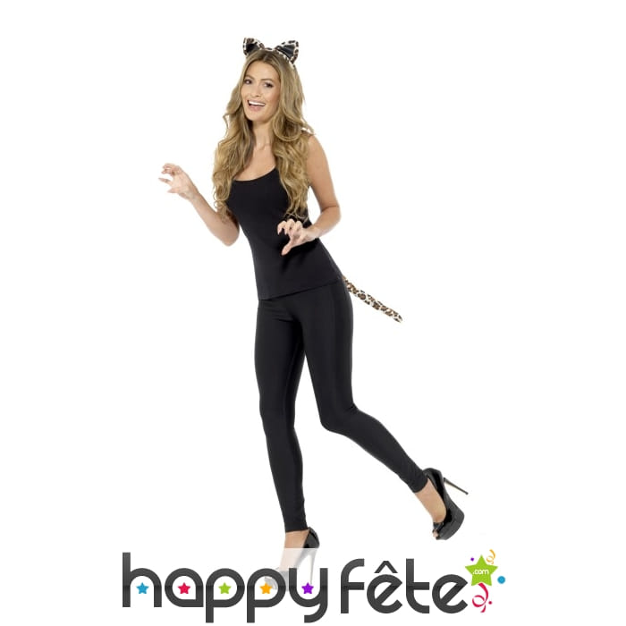 Queue et oreilles de léopard sur serre tête