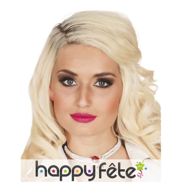 Ras de cou cordelettes et ancre marine