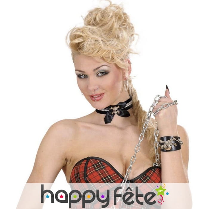 Ras de cou noir tête de mort et strass