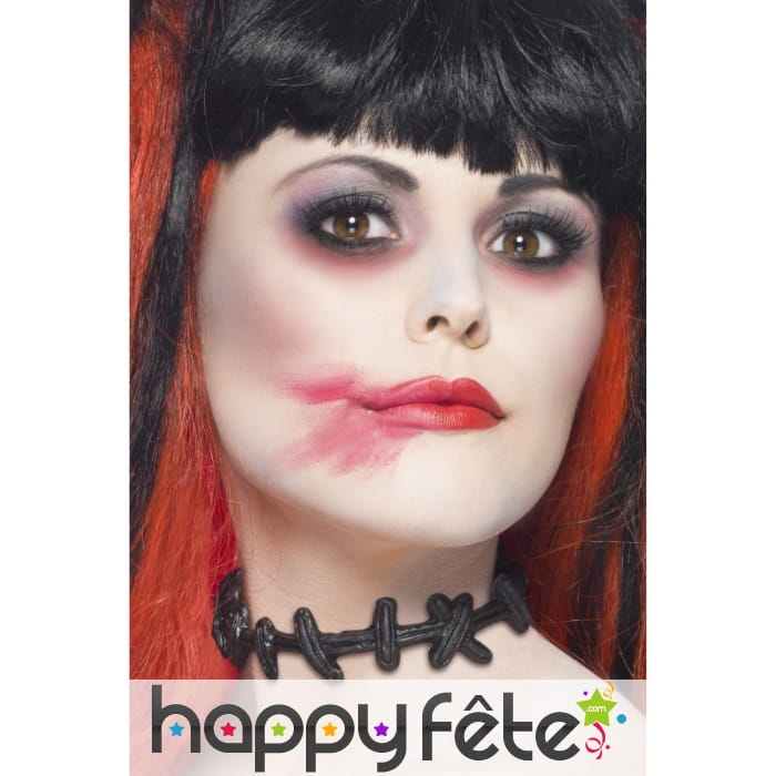 Ras du cou cicatrices recousues