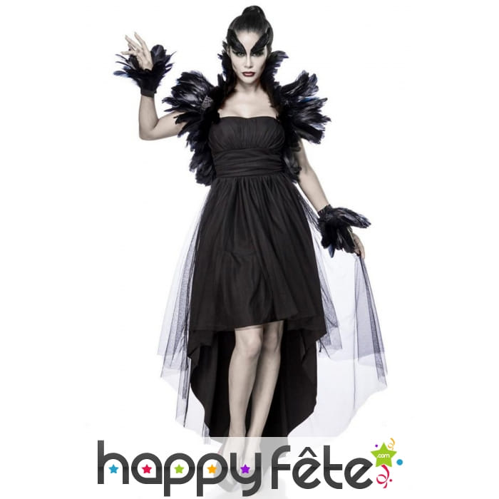Robe noire queue de pie dos nu avec plumes