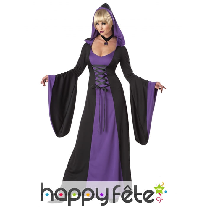 Robe noir violet capuche et larges manches
