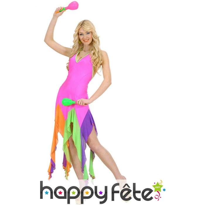 Robe rose fluo de danseuse brésilienne