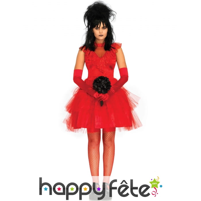 Robe rouge mi-longue de mariée avec voile