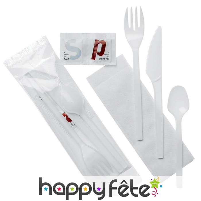 Sachet de couverts blancs avec sel et poivre