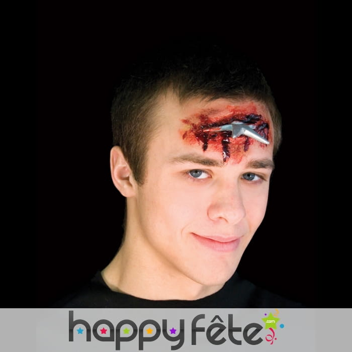 Shuriken enfoncé dans la peau