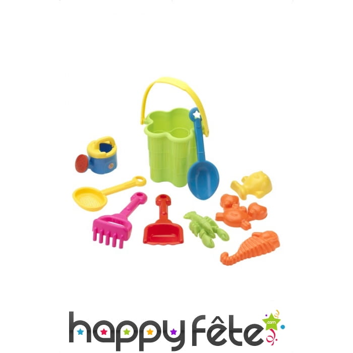 Seau plage et outils