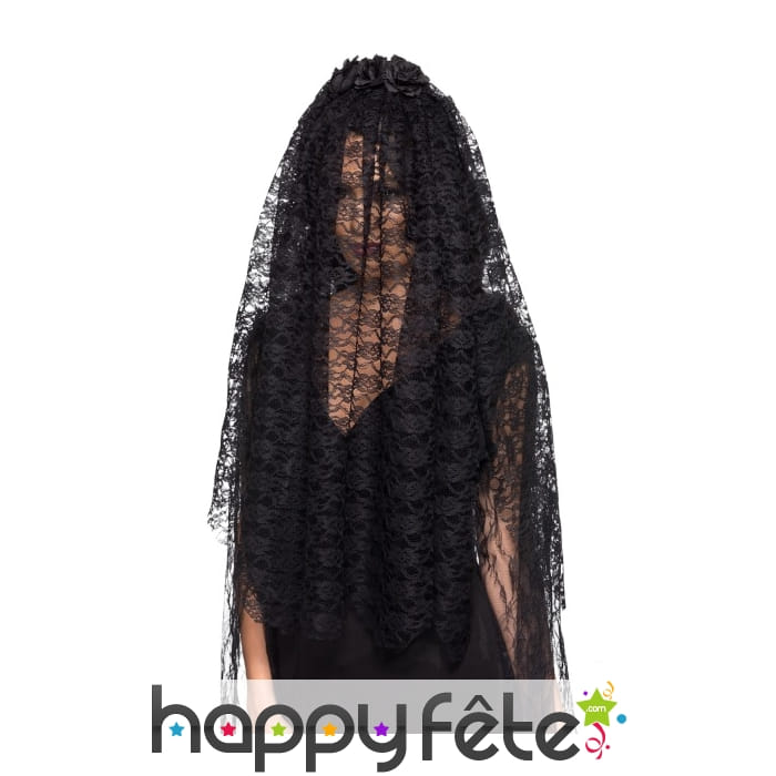Très long voile noir de veuve