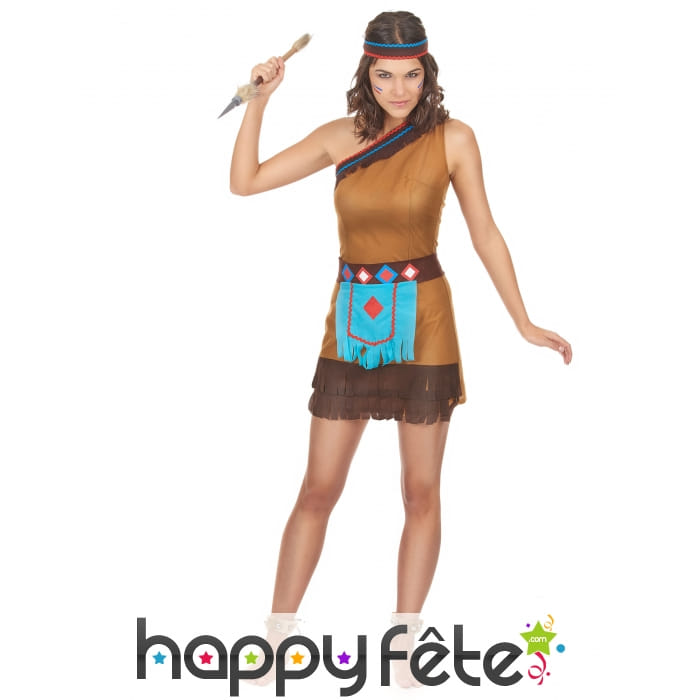 Tenue marron courte de femme indienne