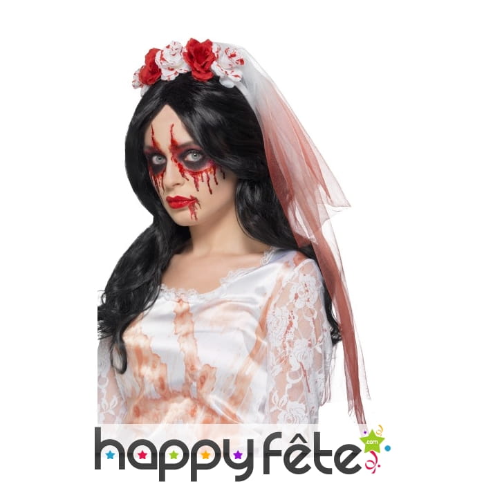 Voile de mariée ensanglanté