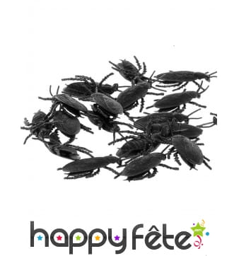 12 cafards en plastique de 6cm