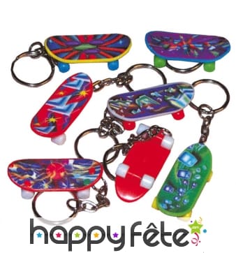 12 porte clefs planche à roulette