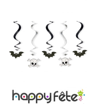 5 suspensions chauve souris et crâne