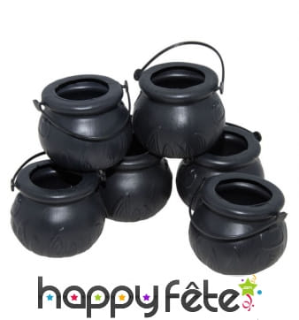 6 Mini chaudrons noirs de 6 cm