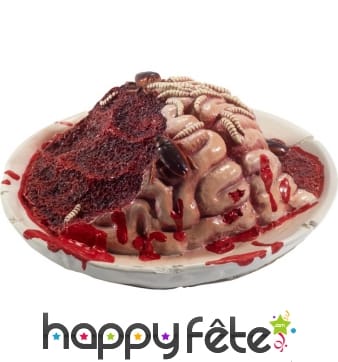 Assiette de cerveau et asticots