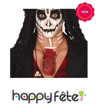 Collier coeur humain arraché