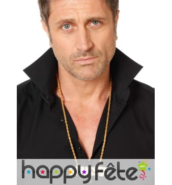 Collier doré avec pendentif gangsta