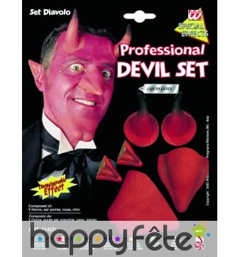 Cornes de diable avec nez, oreilles et menton