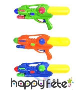 Canon pompe à eau avec réservoir.