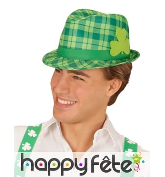 Chapeau tartan Irlandais avec trèfle