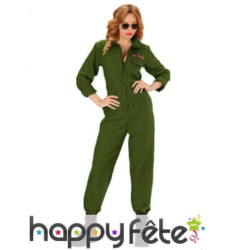 Combinaison verte de femme pilote de l'air