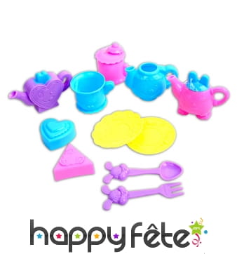 Dinette cuisine de 13 pièces