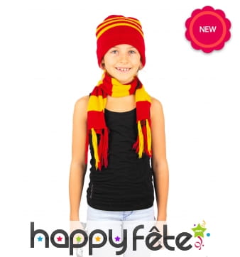Echarpe et bonnet rouge et jaune ligné