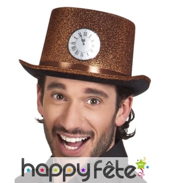 Haut de forme cuivré avec horloge centrale