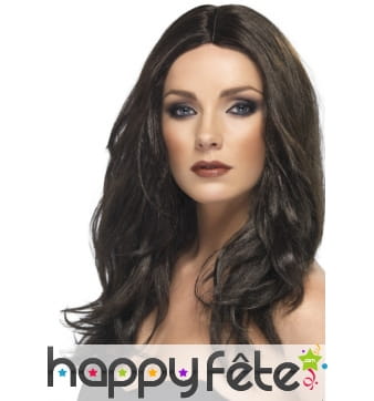 Longue perruque brun foncé, raie centrale
