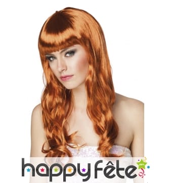 Longue perruque cuivrée ondulée avec frange