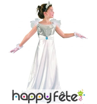 Longue robe blanche argentée de petite princesse