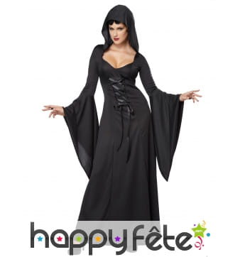 Longue robe noire unie avec manches amples