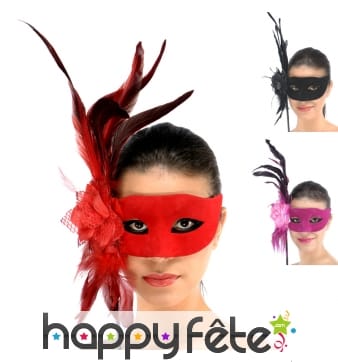 Loup velours décoré d'une rose et grande plume