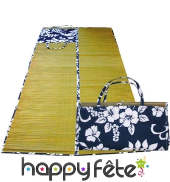 Natte de plage fleurie